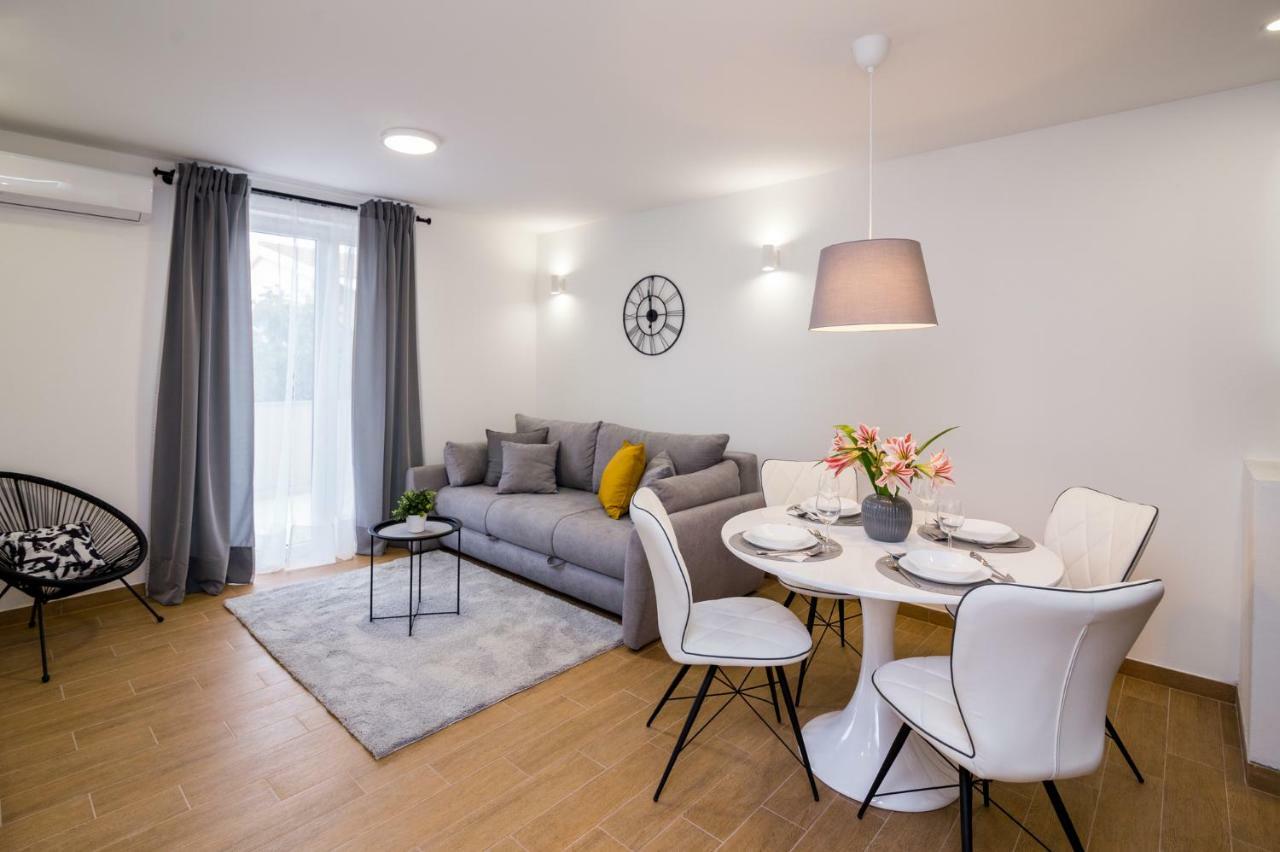 Fk Apartments Пакоштане Экстерьер фото