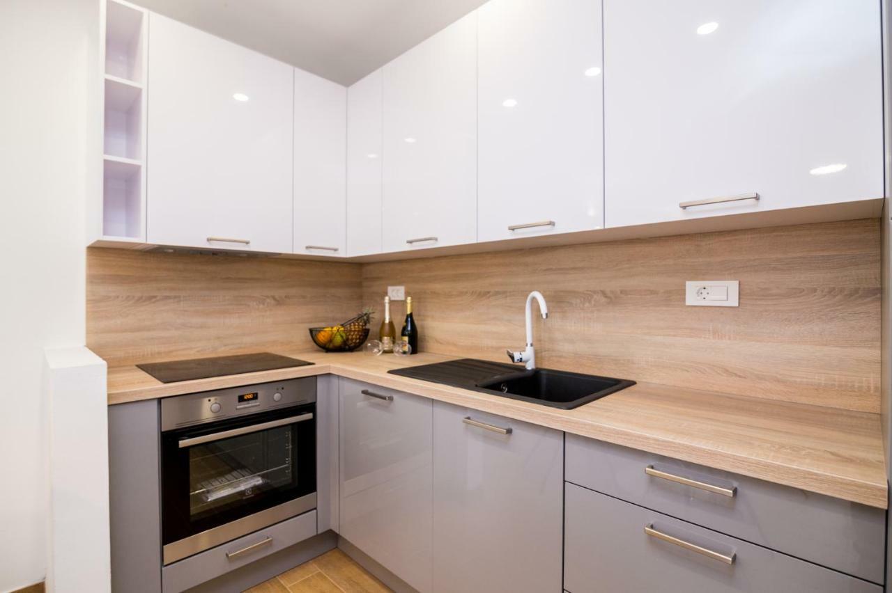 Fk Apartments Пакоштане Экстерьер фото