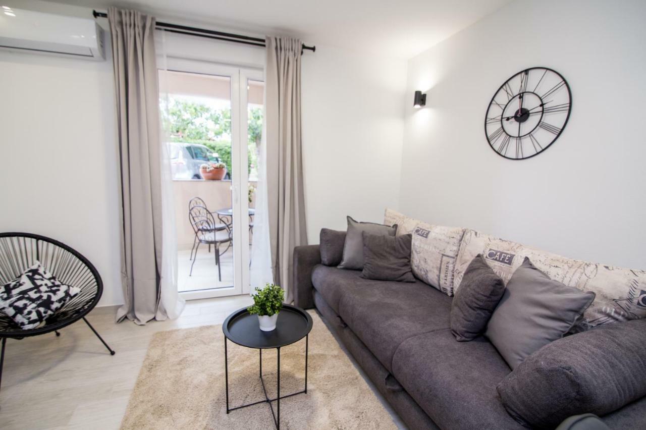 Fk Apartments Пакоштане Экстерьер фото