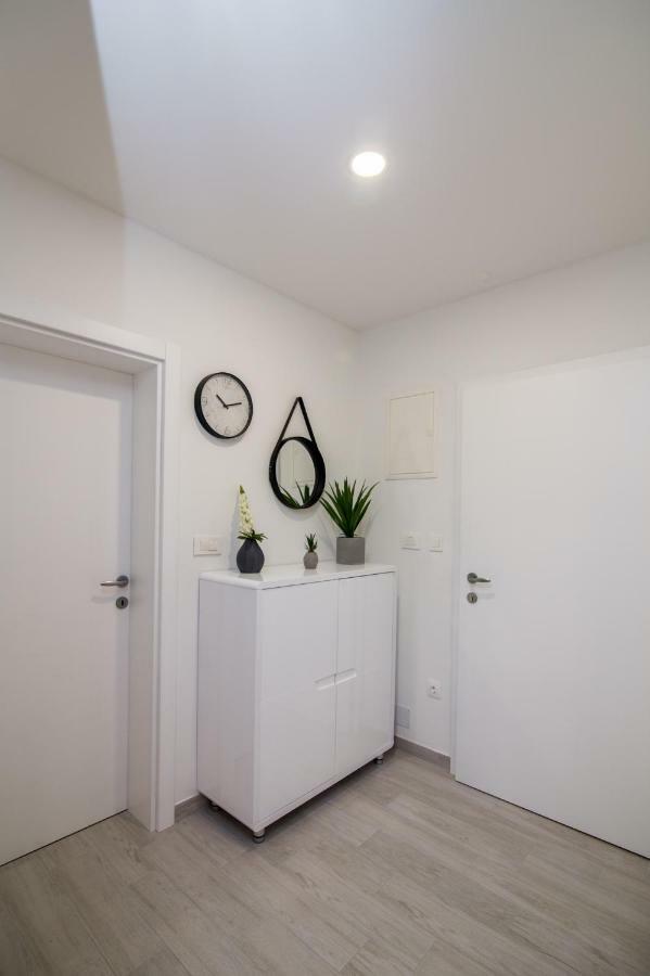 Fk Apartments Пакоштане Экстерьер фото