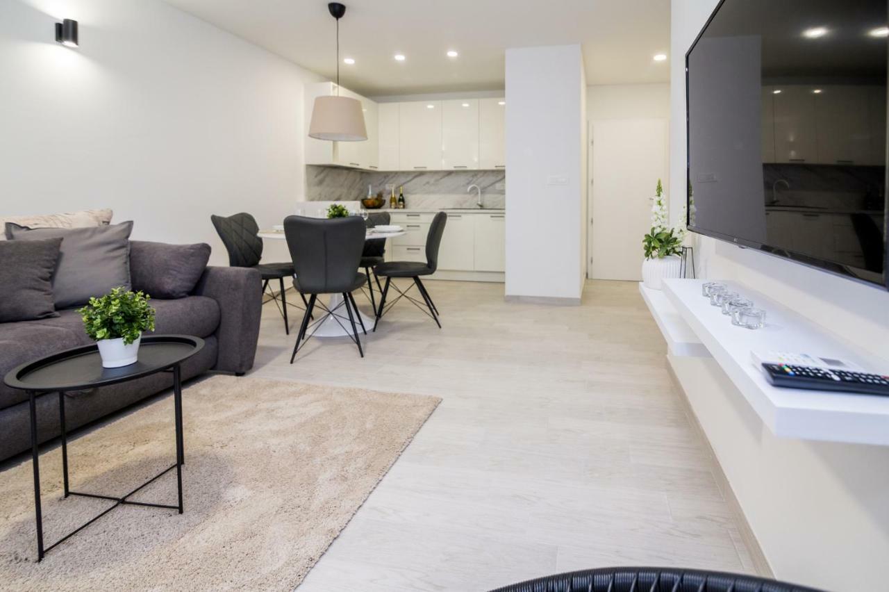 Fk Apartments Пакоштане Экстерьер фото